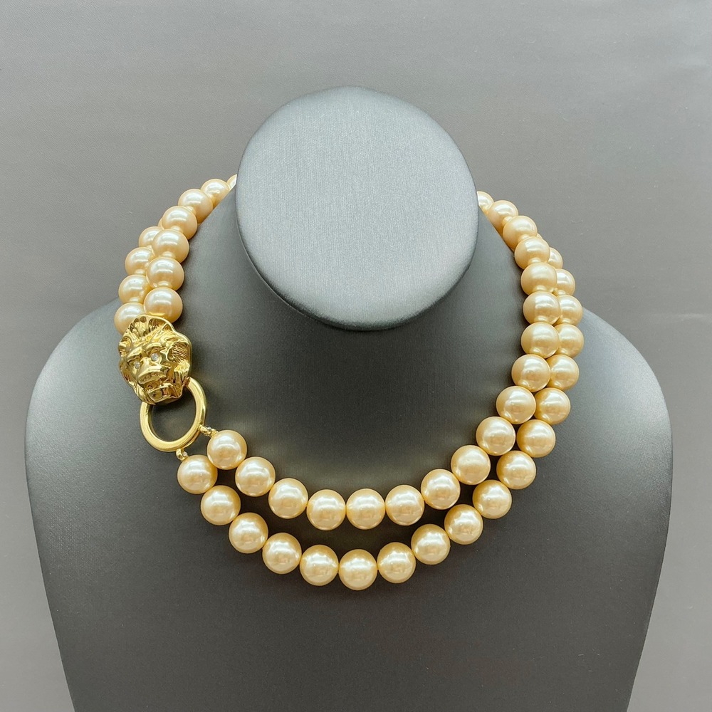 KJL for Avon Necklace Womens Cream Faux Pearl Double Strand Lion Head 16 Inch